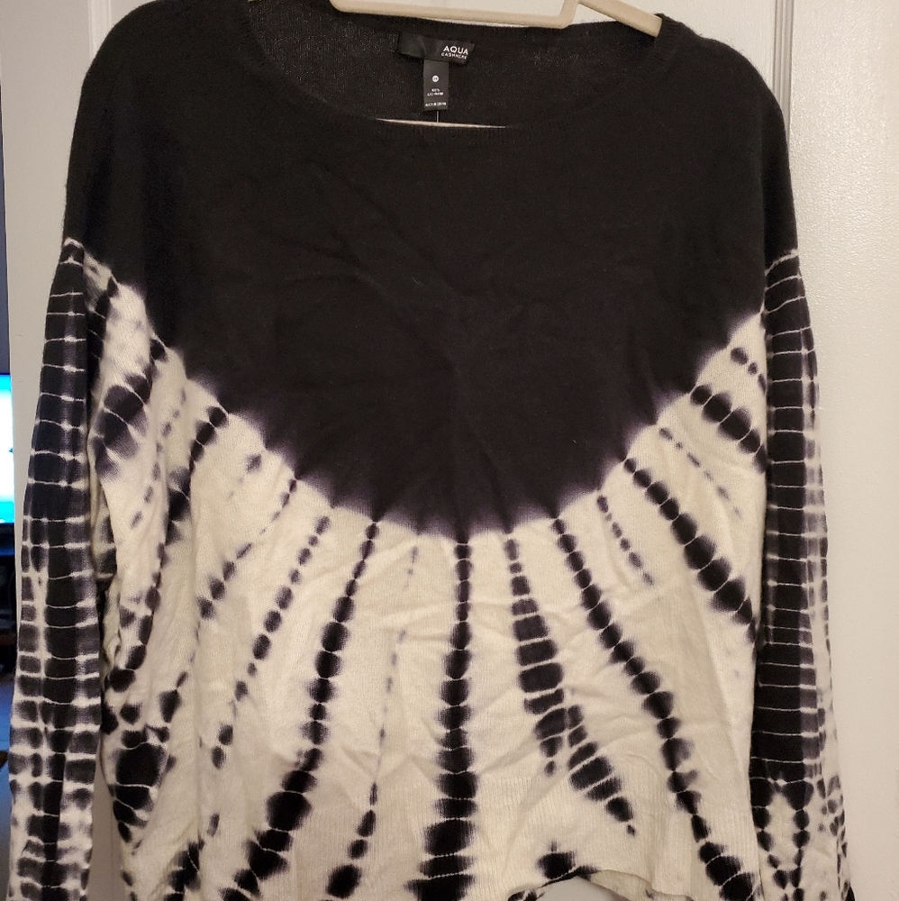 NWT AQUA cashmere tie dye sweater size M